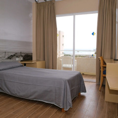 Отель EIX Platja Daurada 4* Стандартный номер с различными типами кроватей