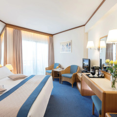 Отель Constantinou Bros Athena Royal Beach 4* Стандартный номер с различными типами кроватей