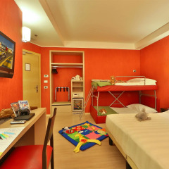 Best Western Hotel Porto Antico 3* Стандартный семейный номер с двухъярусной кроватью