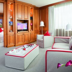 Mövenpick Hotel & Casino Geneva 5* Люкс с различными типами кроватей