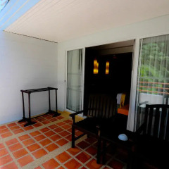 Отель Patong Resort терраса/патио