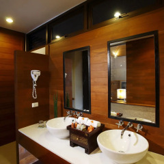Отель Baan Krating Phuket Resort ванная фото 2