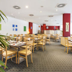 AZIMUT Hotel Vienna ресторан