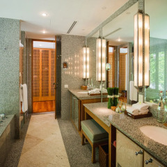 Отель Trisara Villas & Residences Phuket ванная фото 2