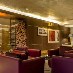 DoubleTree by Hilton Hotel Yerevan City Centre лобби лаундж фото 2