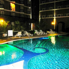 Отель Bahami Residence бассейн