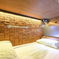 Siam Plug In The Gallery Hostel Кровать в женском общем номере