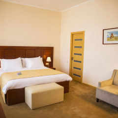 Ани Плаза Отель 4* Полулюкс