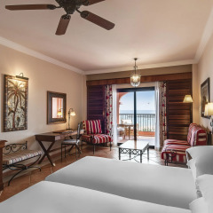 Отель Sheraton Fuerteventura Beach, Golf & Spa Resort 5* Стандартный номер с различными типами кроватей