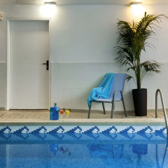 Отель Aparthotel Adagio access Vanves Porte de Versailles закрытый бассейн