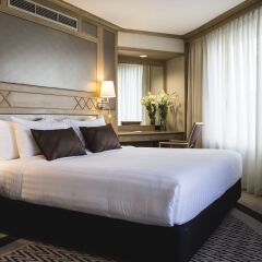 Отель AVANI Atrium Bangkok 4* Номер Премьер с двуспальной кроватью