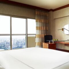 Отель Swissotel The Stamford 5* Стандартный номер с различными типами кроватей фото 3