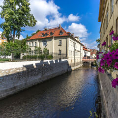 Hotel Kampa Garden вид с балкона