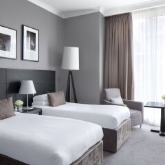 Radisson Blu Hotel, Glasgow 4* Стандартный семейный номер с двуспальной кроватью
