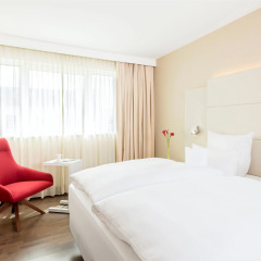 Отель NH Collection Nürnberg City 4* Улучшенный номер с различными типами кроватей