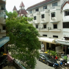 Отель Niku Guesthouse вид из номера фото 3