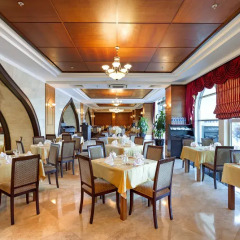 Crowne Plaza Hotel Antalya ресторан фото 2