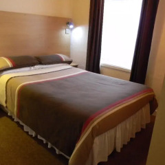 Hawkes Hotel 3* Стандартный номер с двуспальной кроватью