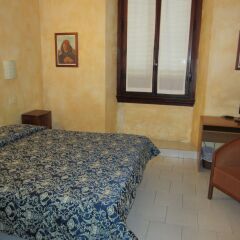 Hotel Lombardi 2* Стандартный номер с двуспальной кроватью