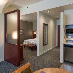 Le Square Phillips Hotel And Suites 3* Апартаменты с различными типами кроватей