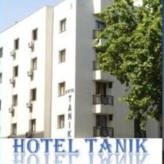 Tanik Hotel Турция, Измир - отзывы, цены и фото номеров - забронировать отель Tanik Hotel онлайн бассейн фото 2