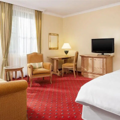 Отель Sheraton Airport комната для гостей фото 4