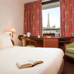 Отель Mercure Paris Tour Eiffel Grenelle 4* Улучшенный номер разные типы кроватей фото 3