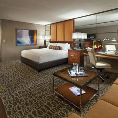 Отель MGM Grand 4* Номер West wing с различными типами кроватей фото 4