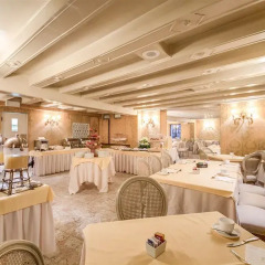 Hotel Continental место для завтрака фото 2