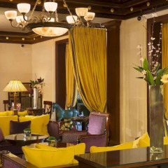 Hotel Napoleon лобби