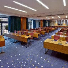 Отель Hilton Düsseldorf конференц-зал фото 2