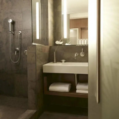 Отель Le Meridien Barcelona ванная фото 2