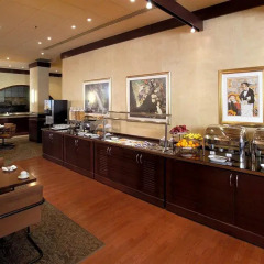 Отель Best Western Primrose Hotel Downtown Канада, Торонто - отзывы, цены и фото номеров - забронировать отель Best Western Primrose Hotel Downtown онлайн питание фото 3
