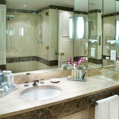 Radisson Blu Hotel, Dubai Deira Creek раковина ванной комнаты