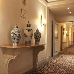 Victoria Palace Hotel Paris коридор