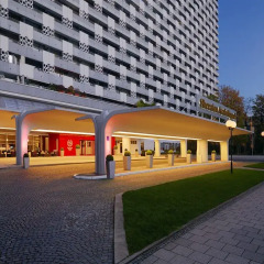 Sheraton Munich Arabellapark Hotel вид на фасад