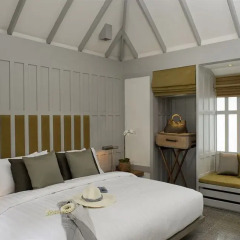 Отель The Surin Phuket 5* Люкс повышенной комфортности с разными типами кроватей
