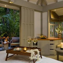 Отель The Surin Phuket 5* Коттедж с разными типами кроватей