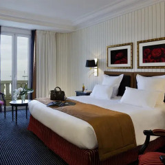 Hotel Barriere Le Majestic 5* Улучшенный номер с двуспальной кроватью