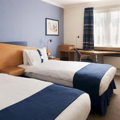 Отель Holiday Inn Express East 4* Стандартный номер