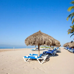 Отель Holiday Inn Puerto Vallarta пляж фото 2