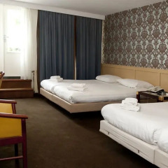 Hotel Blyss сейф в номере