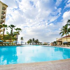 Отель The Royal Caribbean - An All Suites Resort Мексика, Канкун - 9 отзывов об отеле, цены и фото номеров - забронировать отель The Royal Caribbean - An All Suites Resort онлайн переливной бассейн
