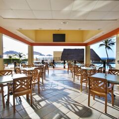 Отель The Royal Caribbean - An All Suites Resort Мексика, Канкун - 9 отзывов об отеле, цены и фото номеров - забронировать отель The Royal Caribbean - An All Suites Resort онлайн ресторан