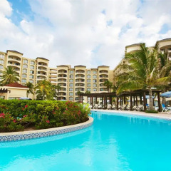 Отель The Royal Caribbean - An All Suites Resort Мексика, Канкун - 9 отзывов об отеле, цены и фото номеров - забронировать отель The Royal Caribbean - An All Suites Resort онлайн открытый бассейн