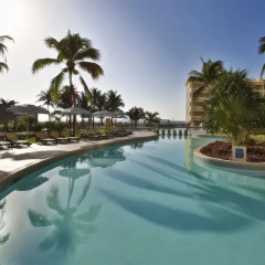 Отель The Royal Caribbean - An All Suites Resort Мексика, Канкун - 9 отзывов об отеле, цены и фото номеров - забронировать отель The Royal Caribbean - An All Suites Resort онлайн бассейн фото 2