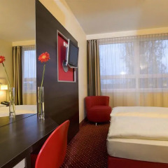 AZIMUT Hotel City South Berlin 3* Улучшенный номер с разными типами кроватей фото 4