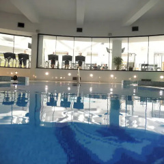 The Preluna Hotel закрытый бассейн