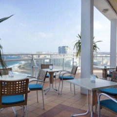 The Preluna Hotel закусочная