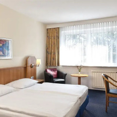 Отель Good Morning + Berlin City East 3* Улучшенный номер с различными типами кроватей фото 2